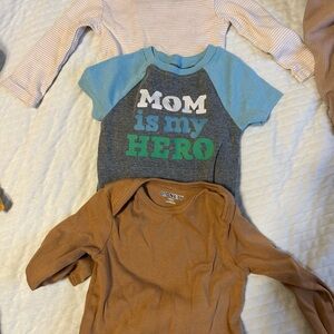 Set of 3 baby onesies